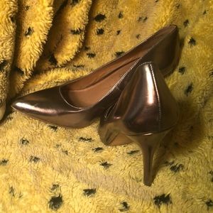 Aldo Pewter GENUINE LEATHER heels